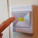 LYSBRYTER LED HVIT (BRUKER BATTERI) thumbnail